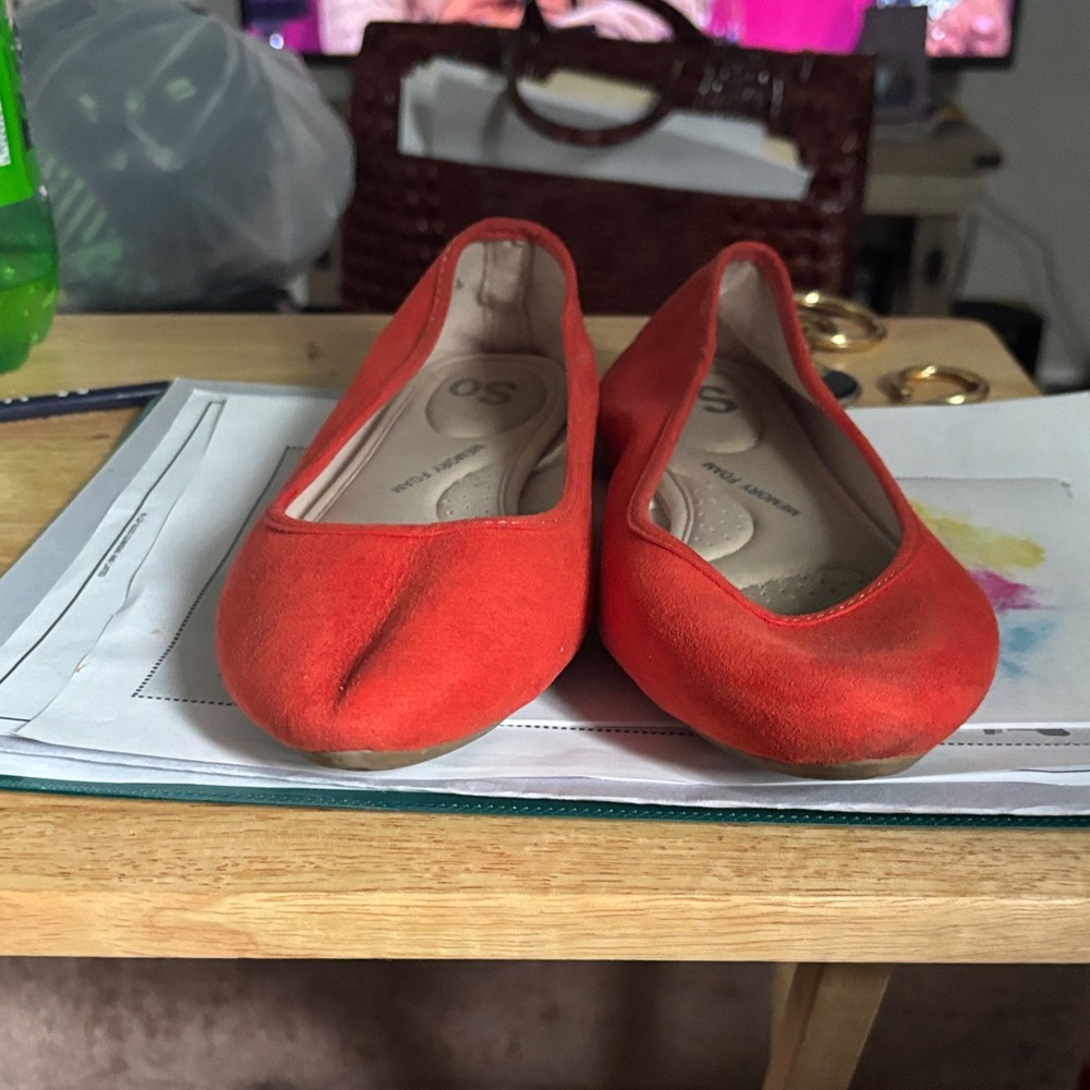 SO Women's Red Flats